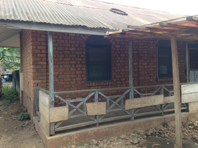 Experimental Brick Housing in Kibi